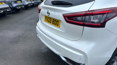 Nissan Qashqai 1.3 DiG-T 160 Tekna+ 5dr Petrol Hatchback